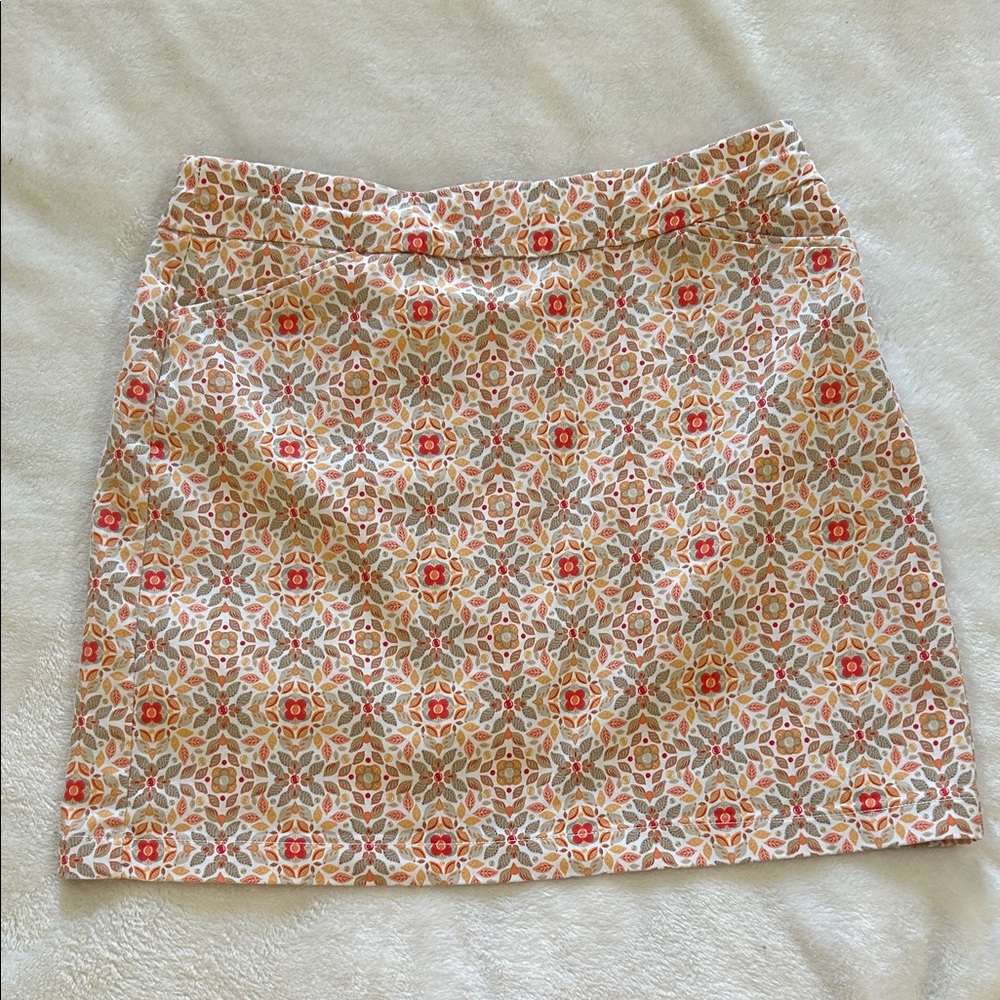 Croft & Barrow Orange and Cream Patterned Stretch Skort